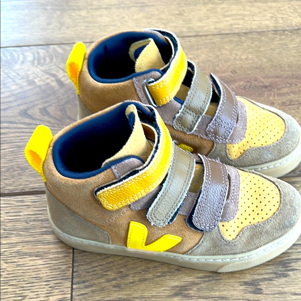 Kids VEJA High-Top Sneakers with Velcro Straps - Yellow and Brown size 13.5 boys